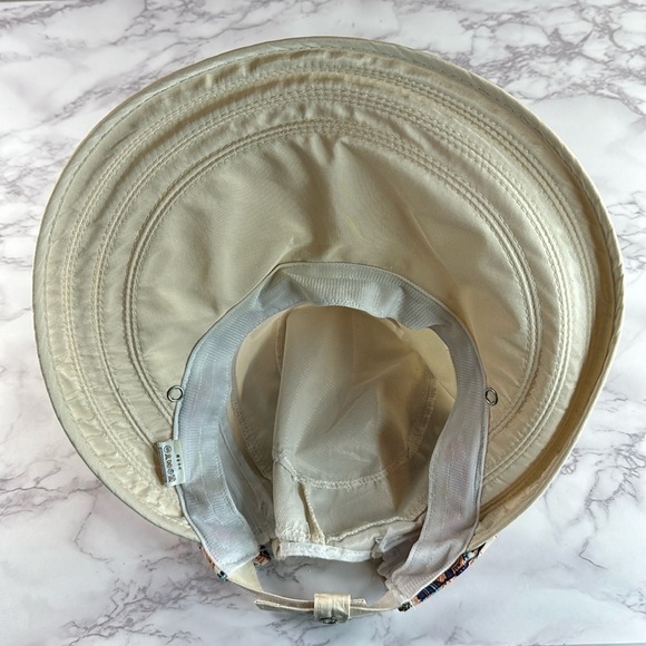 Long Vizor Baseball Cap - Picture 2 of 5